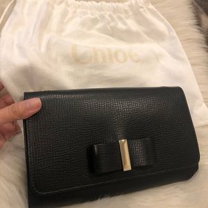 Like New Chloe wallet on chain